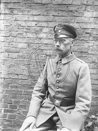 Soldat in Uniform